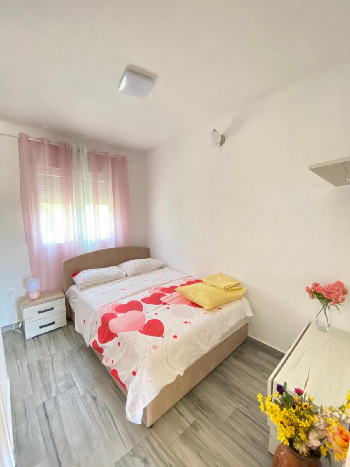 Olga Apartment Kotor Eksteriør billede